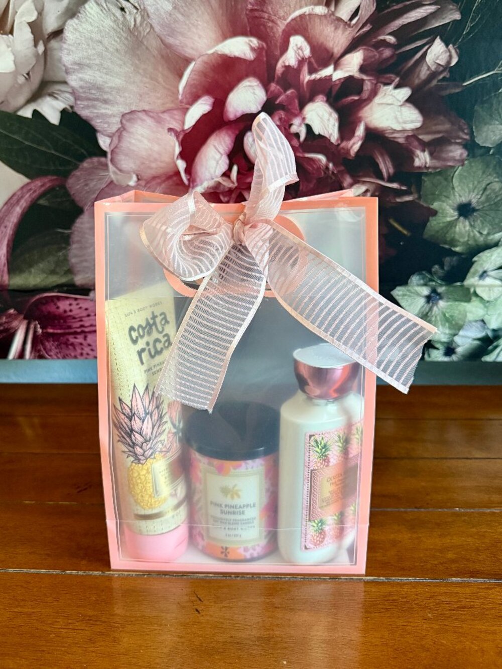 NEW 4-Pc PINK PINEAPPLE SUNRISE Set Bath & Body Works